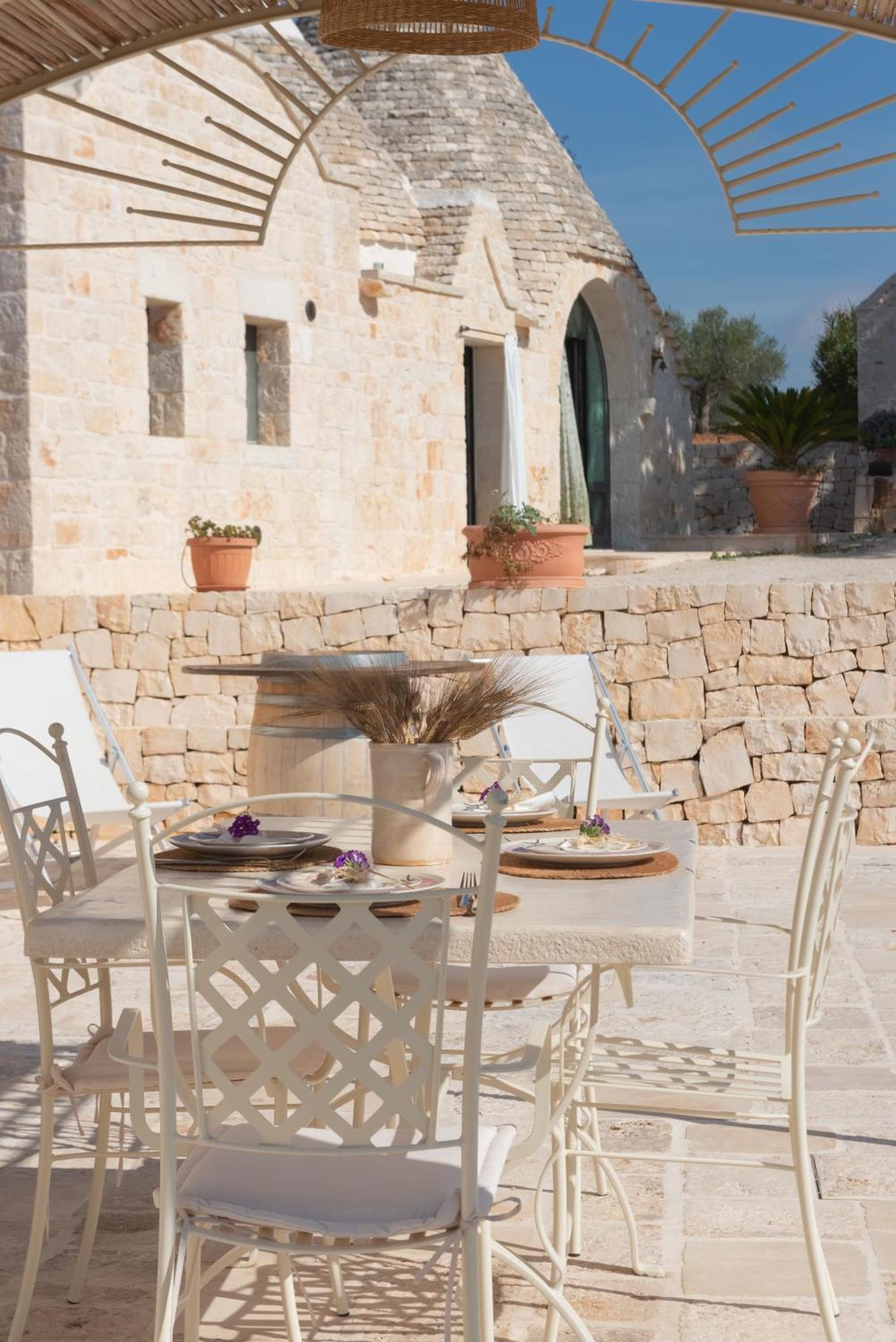 Trulli Vules Aparthotel Ostuni Bilik gambar
